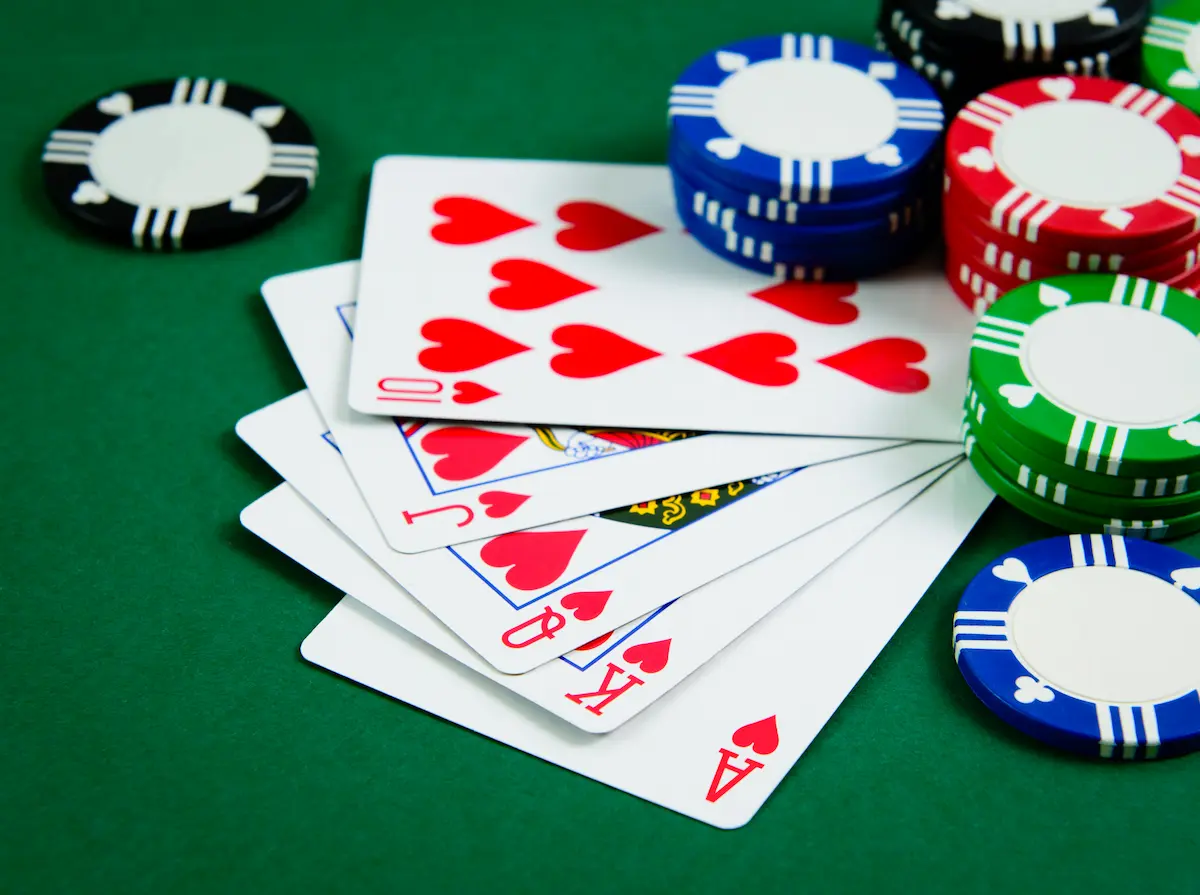 squeeze-play-in-poker-what-it-is-and-how-to-use-it-successfully